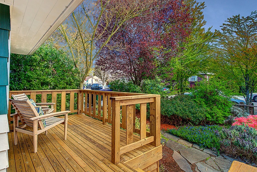 Property Photo: 6315 41st Ave SW WA 98136