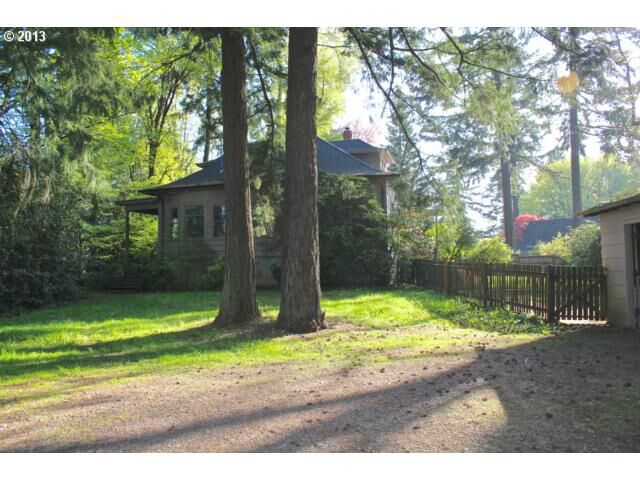 Property Photo:  3533 SW Blackstone Ln  OR 97239 