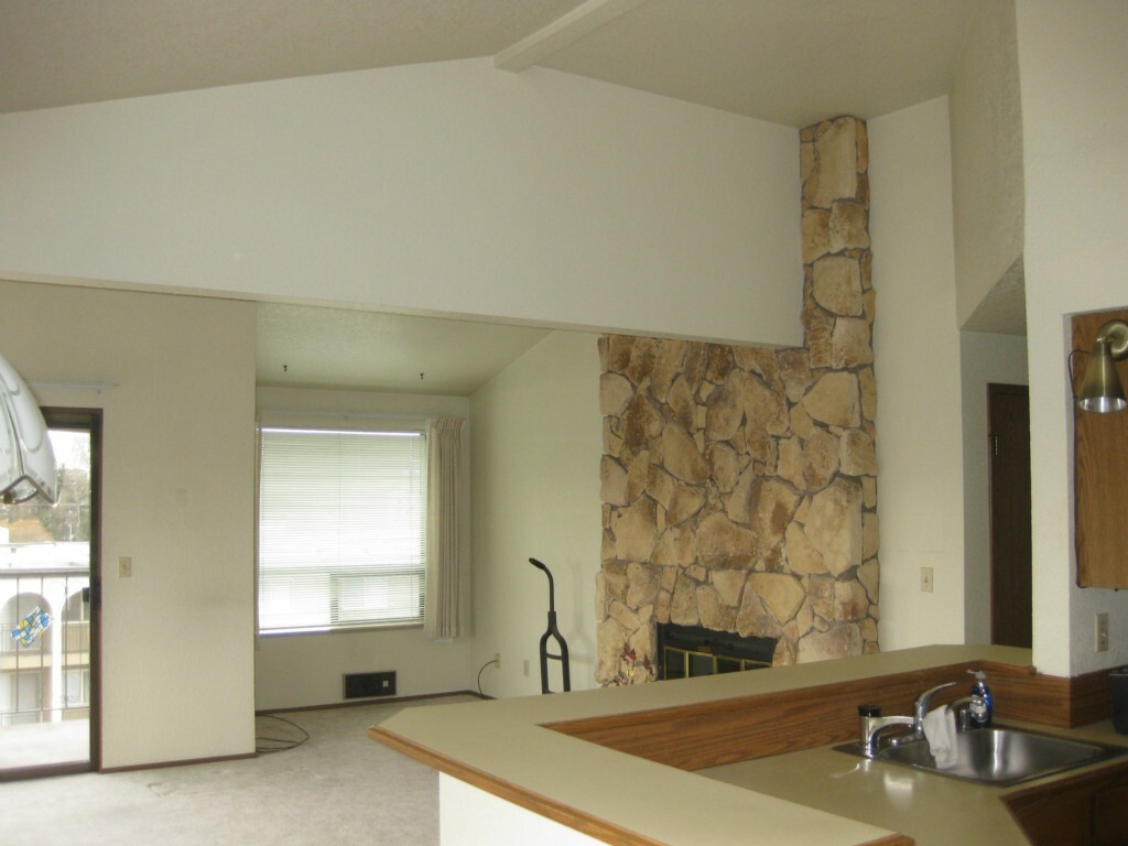 Property Photo: 10601 Bagley Ave N 303 WA 98133