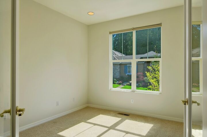 Property Photo: 23548 NE Twinberry Wy WA 98053