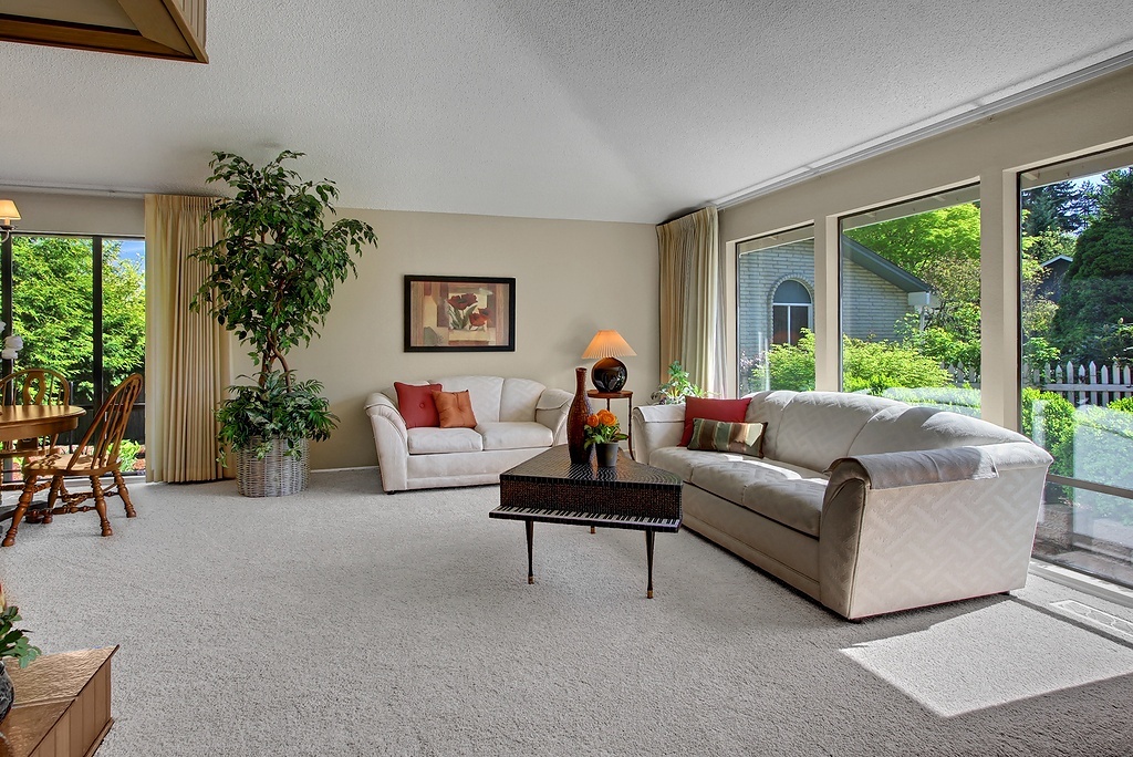 Property Photo: 2117 182nd Ave NE WA 98052