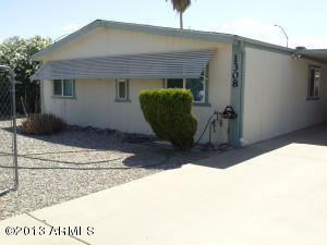 Property Photo:  1308 S 76th Place  AZ 85208 