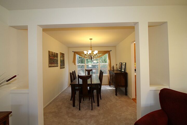 Property Photo:  1140 SW 12th Street  WA 98045 