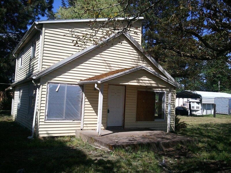 Property Photo: 313 Hawthorne Street WA 98626