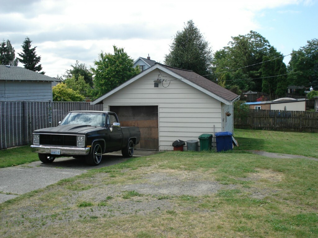 Property Photo:  921 SW 102nd St  WA 98146 