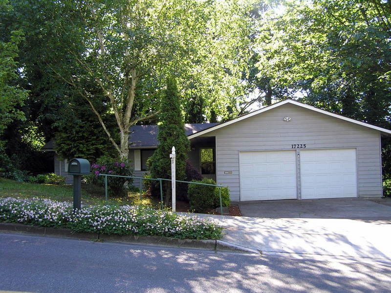 Property Photo:  17225 Dayton Ave N  WA 98133 