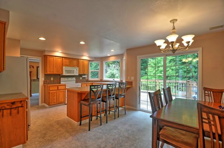 Property Photo: 6915 Cascade Dr SE WA 98296