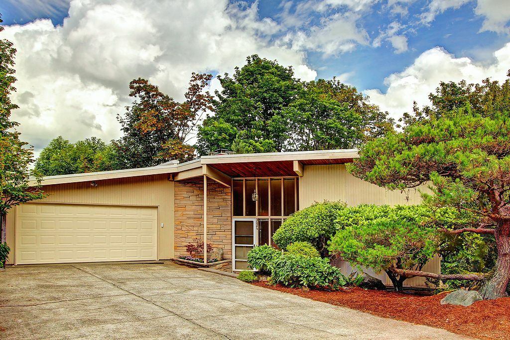 Property Photo:  3026 S Findlay St  WA 98108 