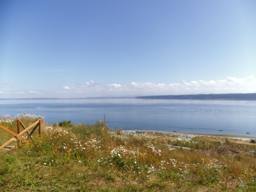 Property Photo:  2743 S East Camano Dr  WA 98282 