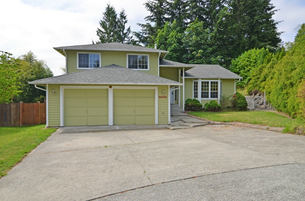 Property Photo:  24010 46th Place W  WA 98043 