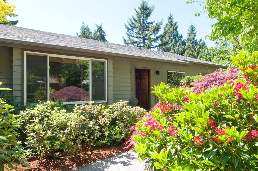 Property Photo:  1745 NE 103rd St  WA 98125 