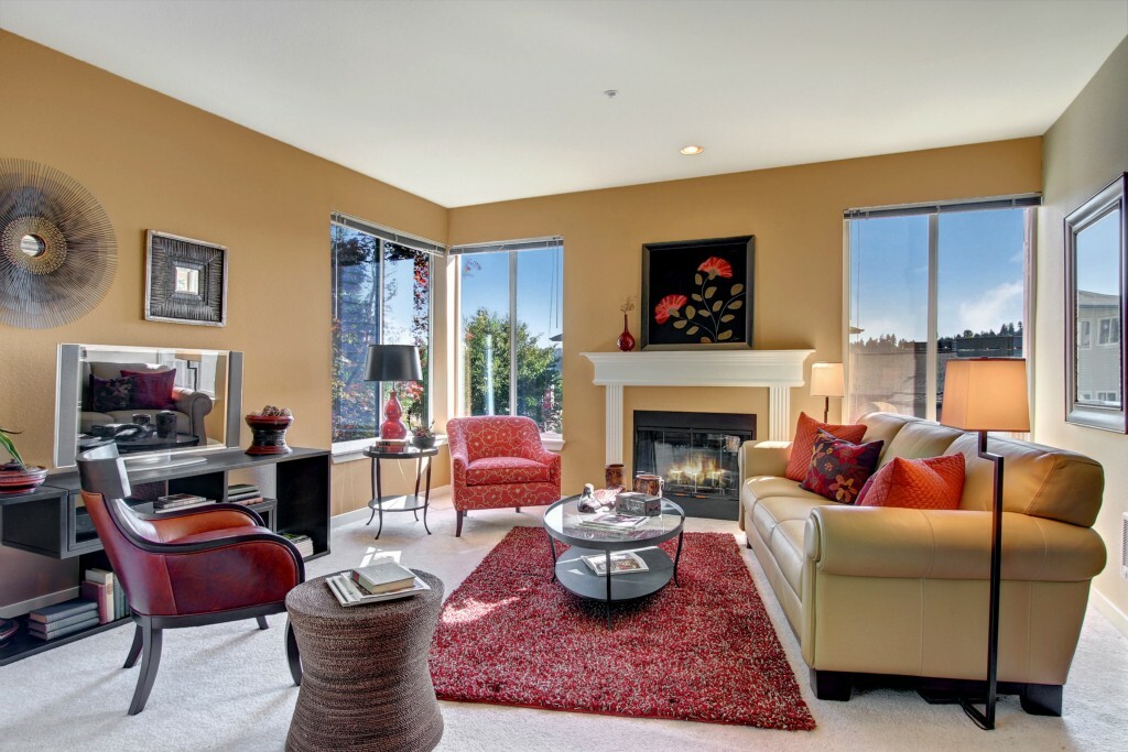Property Photo:  3927 243rd Place SE I103  WA 98021 