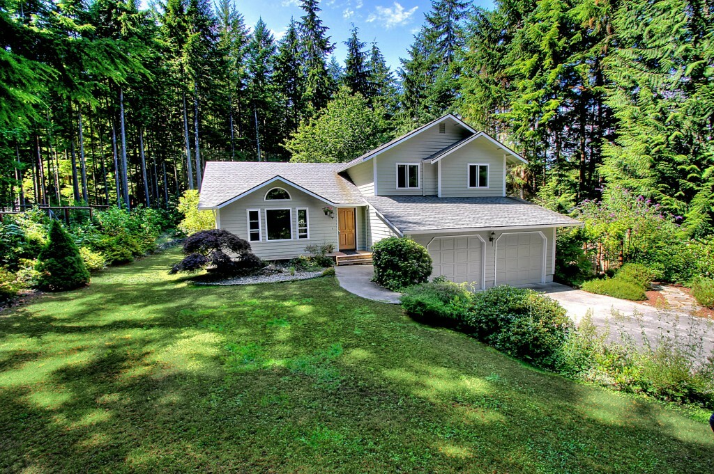 Property Photo:  6100 Knight Dr SE  WA 98367 