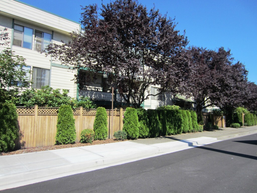 Property Photo: 13717 Linden Ave N 225 WA 98133