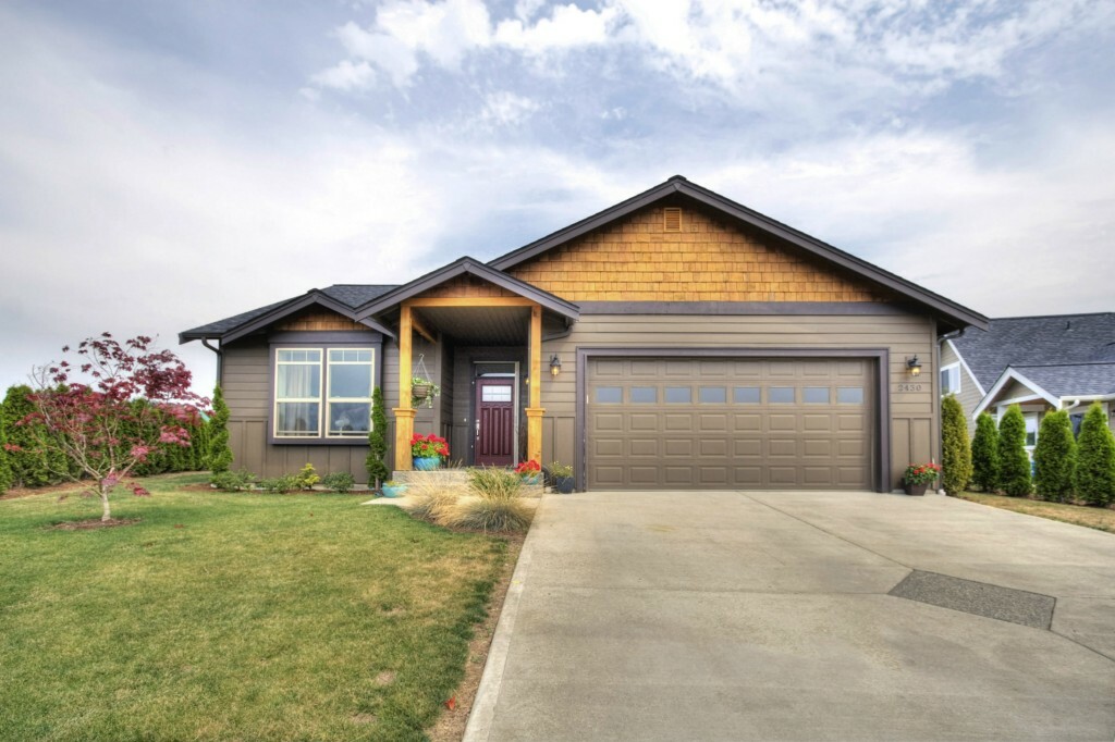 Property Photo:  2430 Stratus Place  WA 98248 