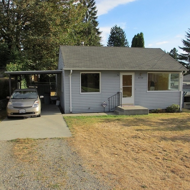 Property Photo:  3723 NE 130th St  WA 98125 