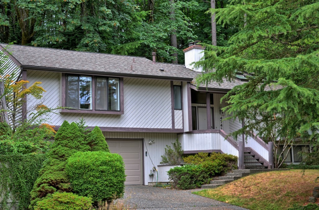 Property Photo:  4741 158th Ave SE  WA 98006 