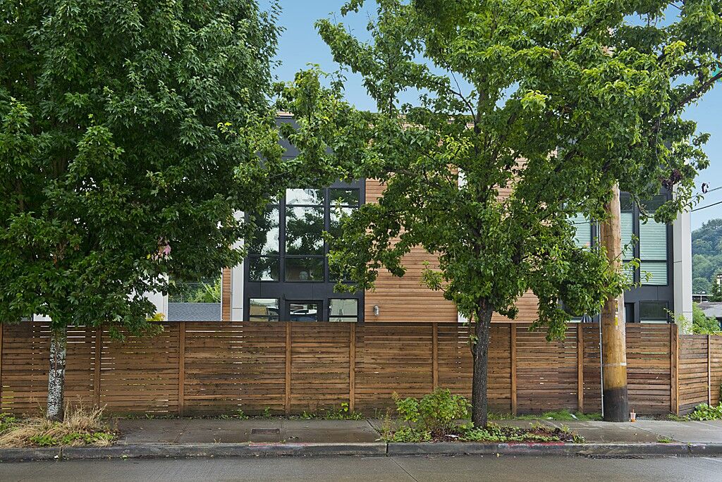 Property Photo:  501 S Cloverdale St  WA 98108 