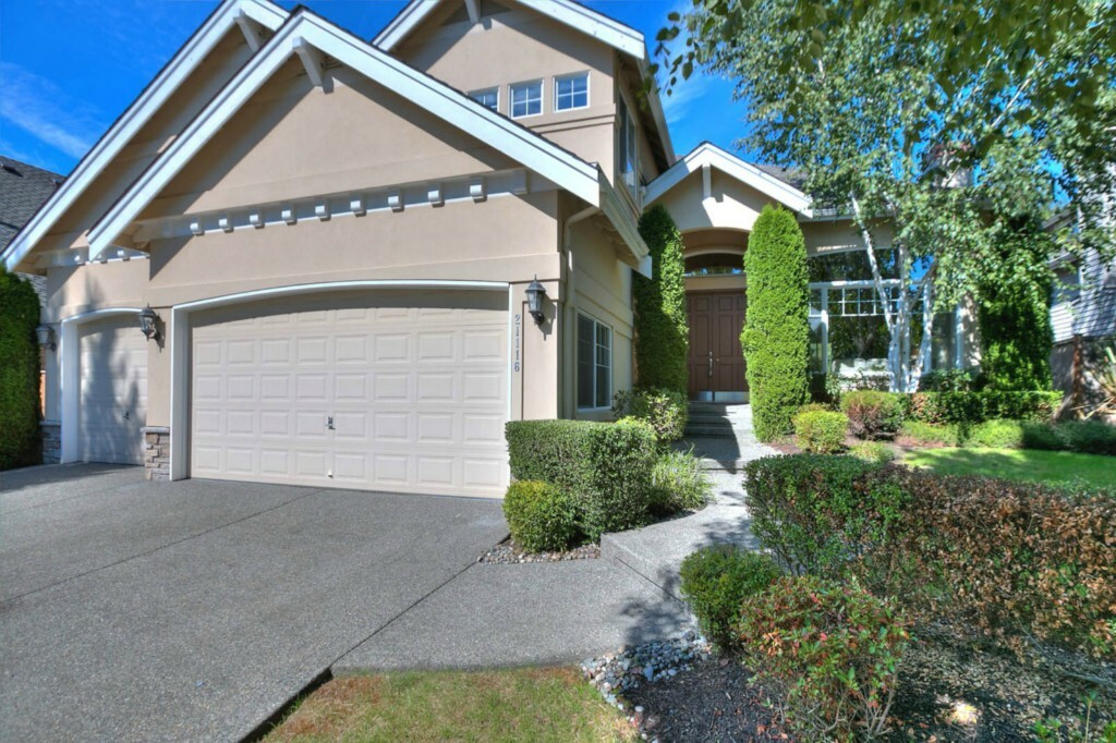 Property Photo:  21116 SE 5th St  WA 98074 