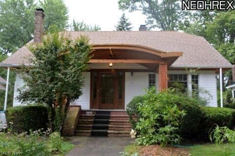 Property Photo:  2901 Washington  OH 44118 