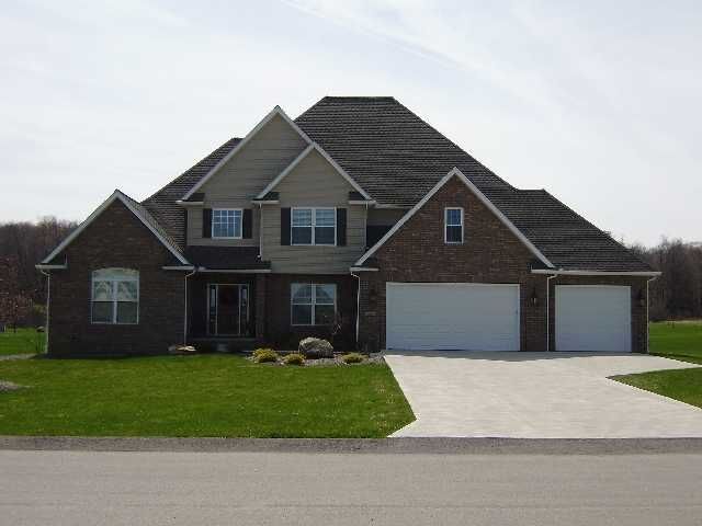 Property Photo: 2009 Creekside Drive PA 16412