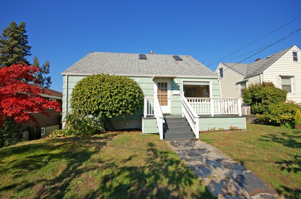 Property Photo:  606 NW 49th St  WA 98107 