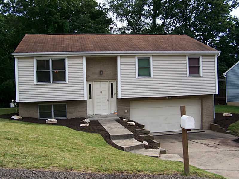 Property Photo:  128 Spruce Valley Drive  PA 15229 