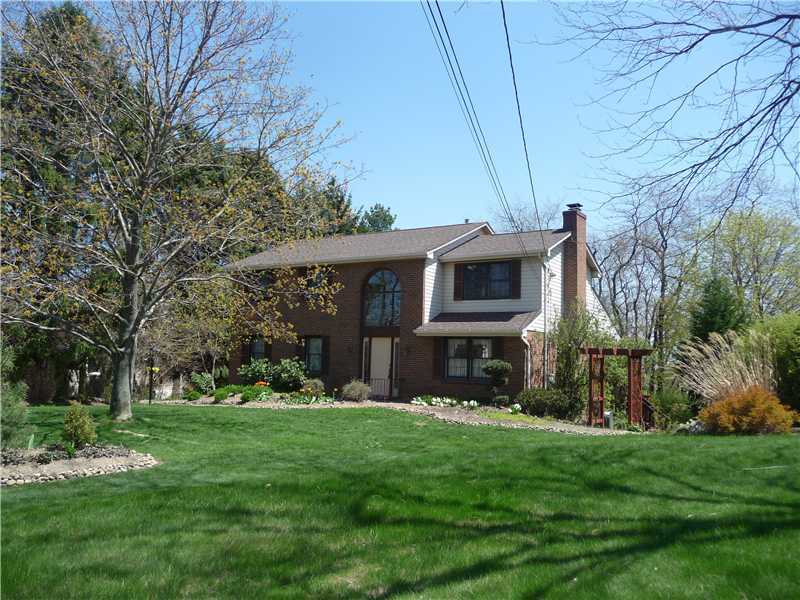 Property Photo: 30 Regina PA 15136