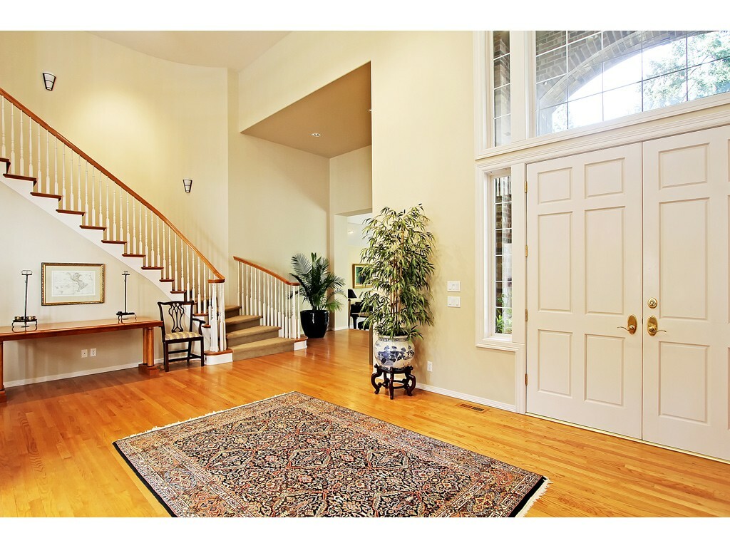 Property Photo: 111 Cedar Crest Lane WA 98004