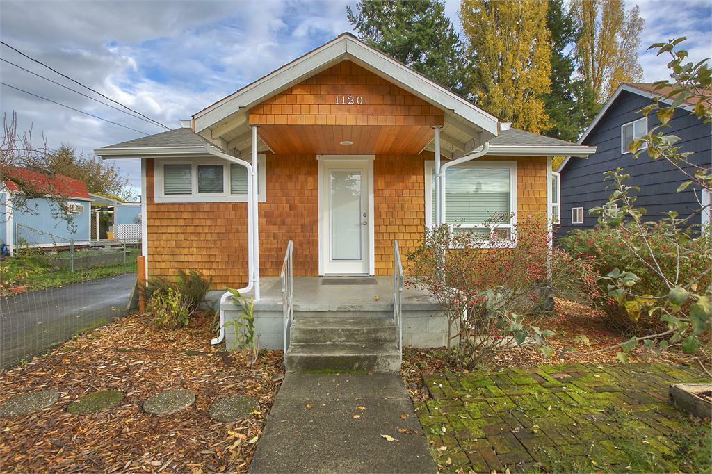 Property Photo:  1120 Pennsylvania Ave  WA 98312 