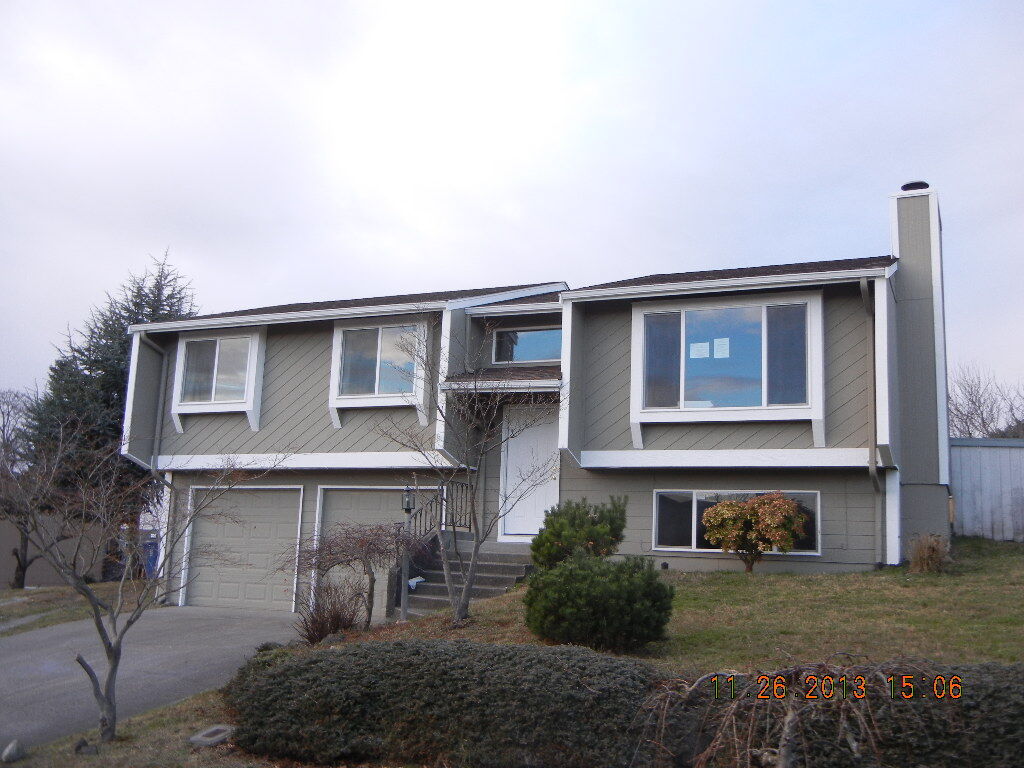 Property Photo: 4415 30th St NE WA 98422