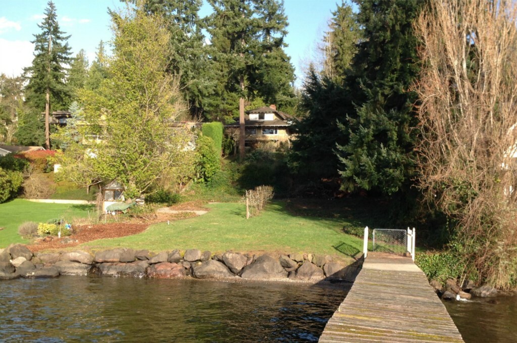 Property Photo:  3339 Evergreen Point Rd  WA 98039 