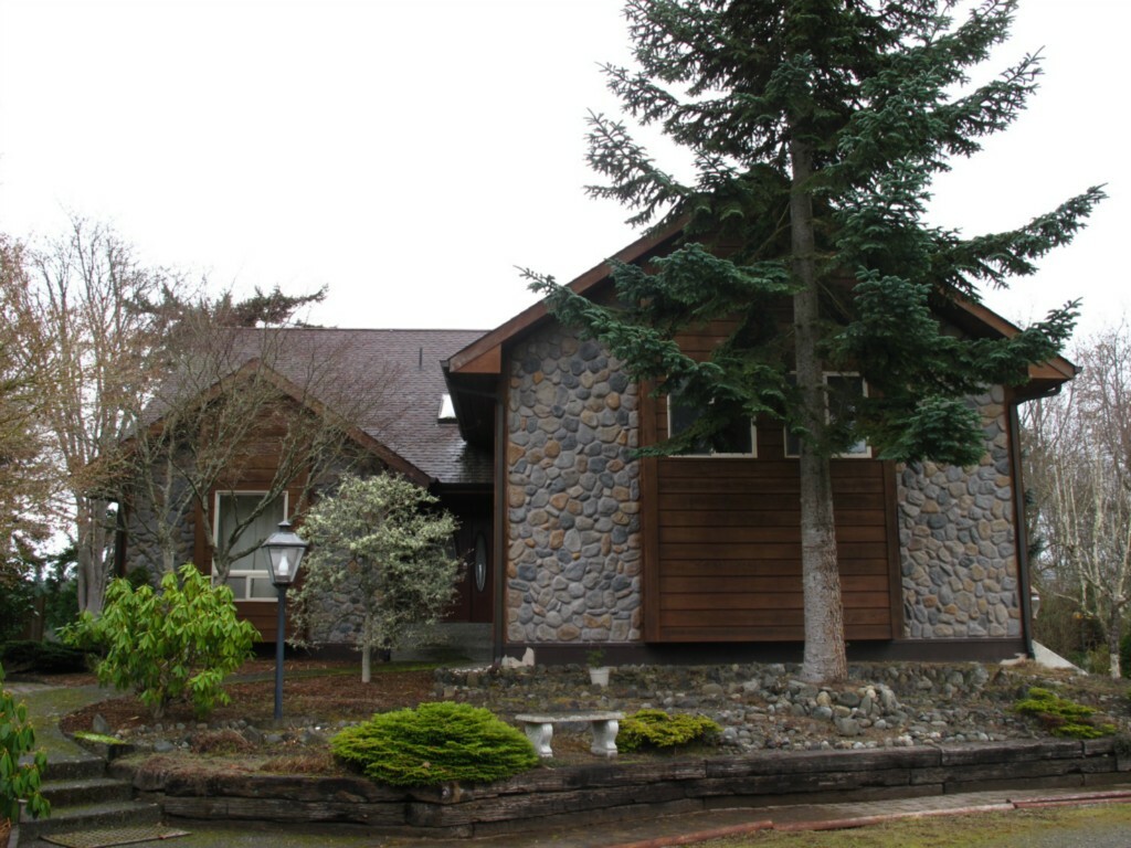 Property Photo:  223 Mt Pleasant Estates Rd  WA 98362 