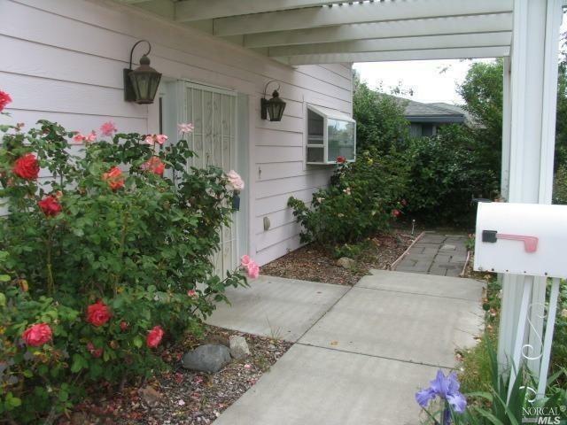 16 Solano Drive  Dixon CA 95620 photo