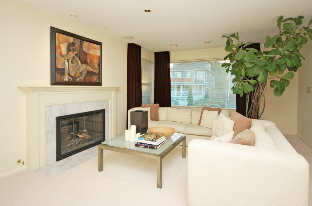Property Photo: 6714 9th Ave NW WA 98117