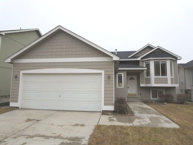 Property Photo: 417 E Blackhawk Dr WA 99208
