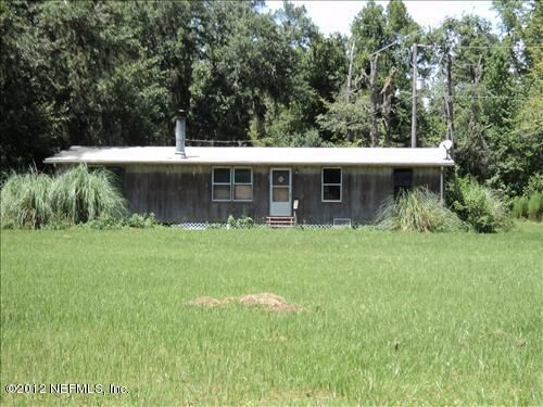 Property Photo: 130 Fulwood Road FL 32131