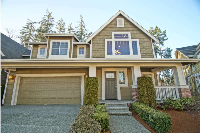 Property Photo:  2711 20th Ave NE  WA 98029 