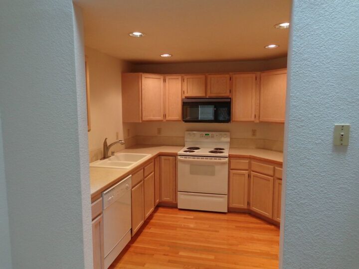 Property Photo: 718-20 Shannon St WA 98388