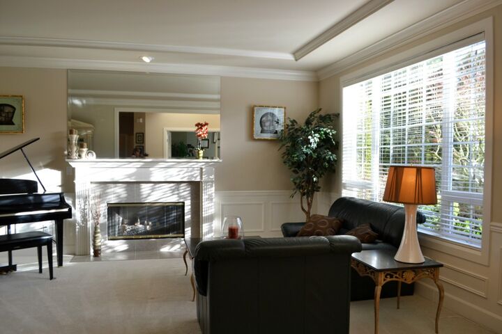 Property Photo:  20522 NE 22nd Ct  WA 98074 