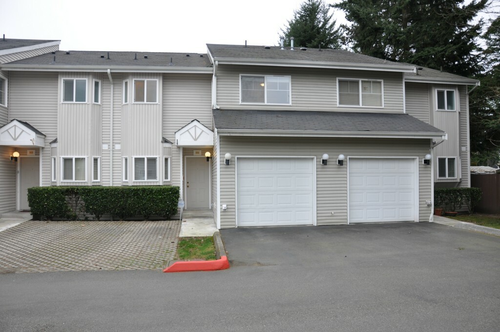 Property Photo:  459 Queen Ave NE 302  WA 98056 