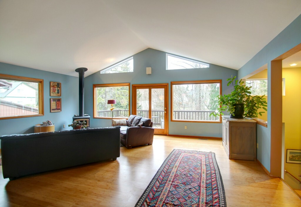 Property Photo:  1204 E Clearbrook Dr  WA 98229 