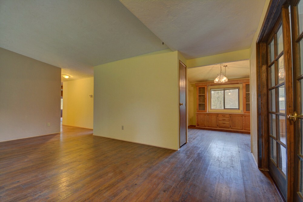 Property Photo:  1108 Race Rd.  WA 98239 