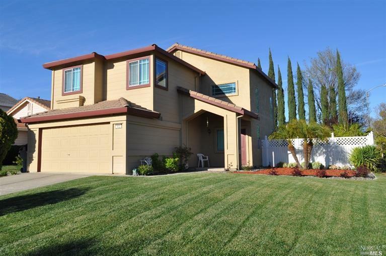 Property Photo: 902 Tipperary Drive CA 95688