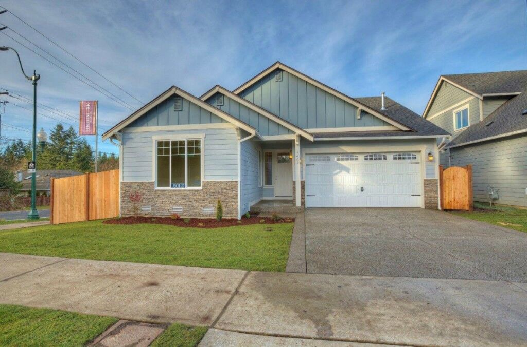 Property Photo:  487 Peterson Dr E  WA 98022 