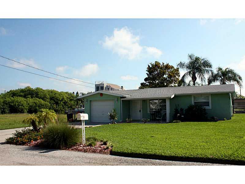 Property Photo:  13428 Sunfish Drive  FL 34667 