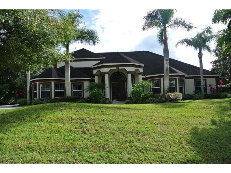 Property Photo:  16904 Candeleda De Avila  FL 33613 