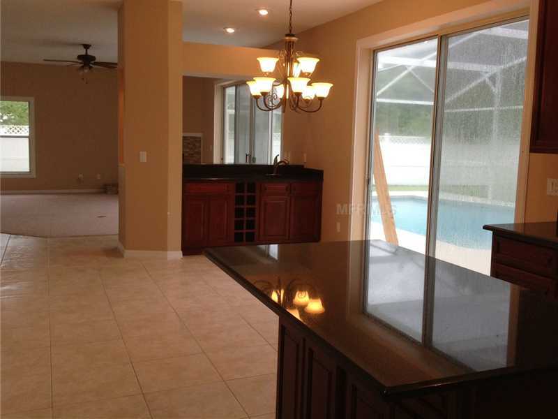 Property Photo: 2227 Catbriar Way FL 32765