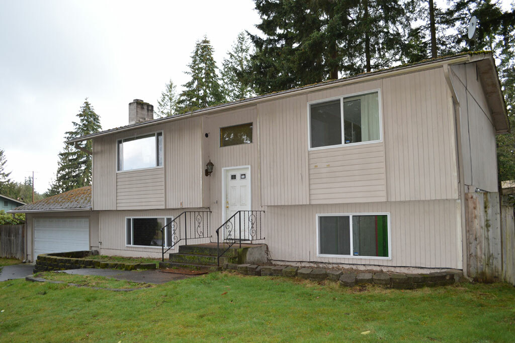 Property Photo:  12610 214th Avenue Ct E  WA 98391 