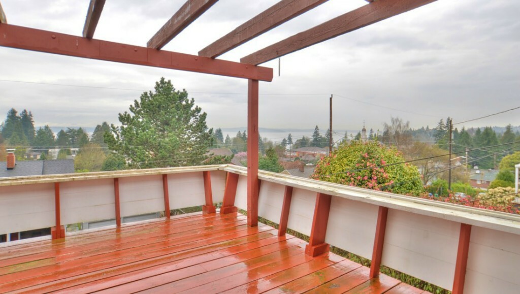 Property Photo: 7330 Vashon Place SW WA 98136
